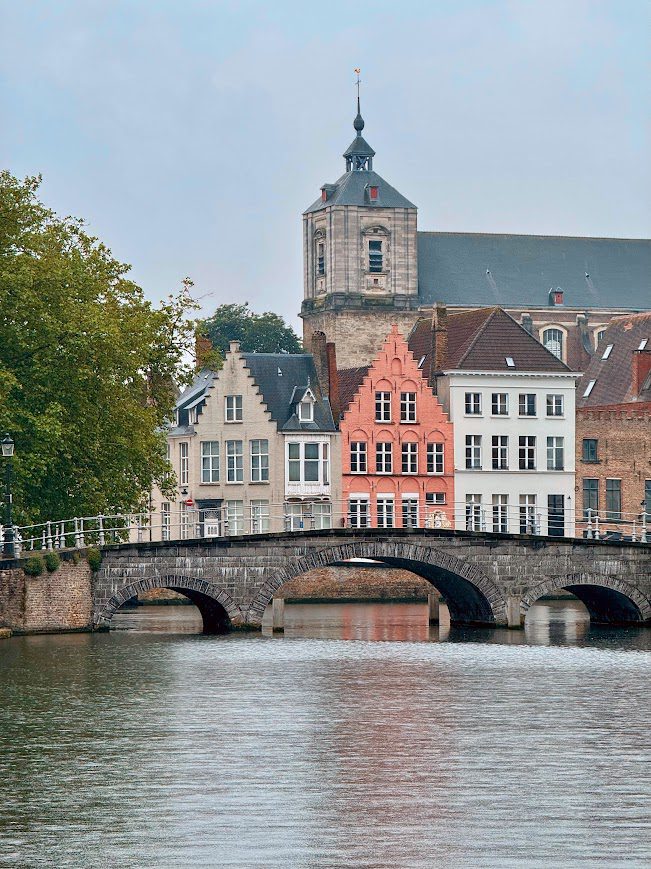 brugge belgium colored houses and bridge